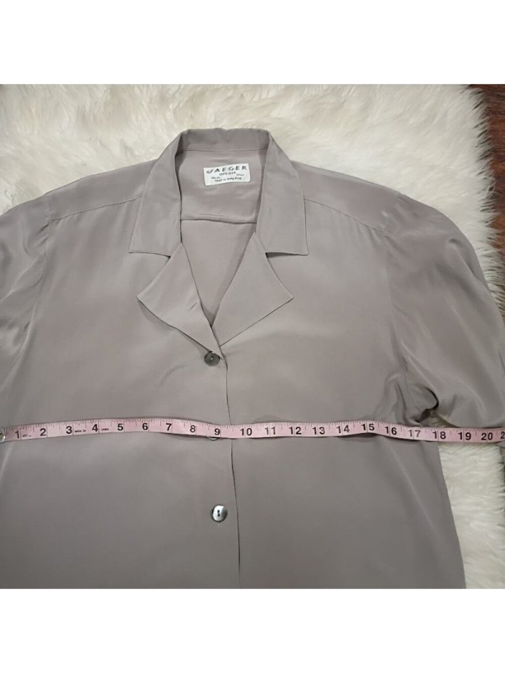 Jaeger Silk Button-Up Blouse Gray M Cropped  Vintage Pre-Owned - Picture 6 of 14